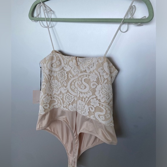 superdown Lace Bodysuit in Cream with thin straps beautiful detailing - medium - Picture 7 of 7